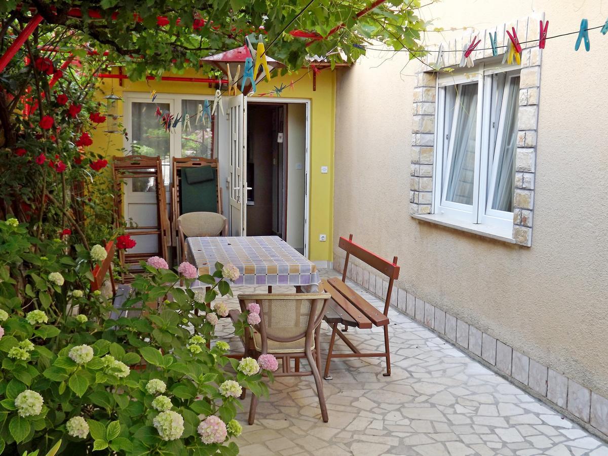 Apartments Maricic 200 Meters From The Beach Novi Vinodolski Dış mekan fotoğraf