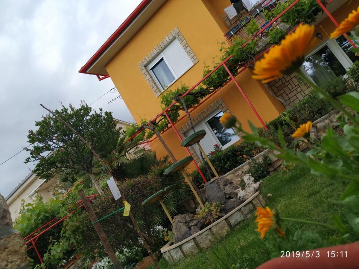 Apartments Maricic 200 Meters From The Beach Novi Vinodolski Dış mekan fotoğraf