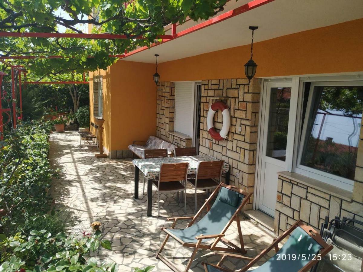 Apartments Maricic 200 Meters From The Beach Novi Vinodolski Dış mekan fotoğraf