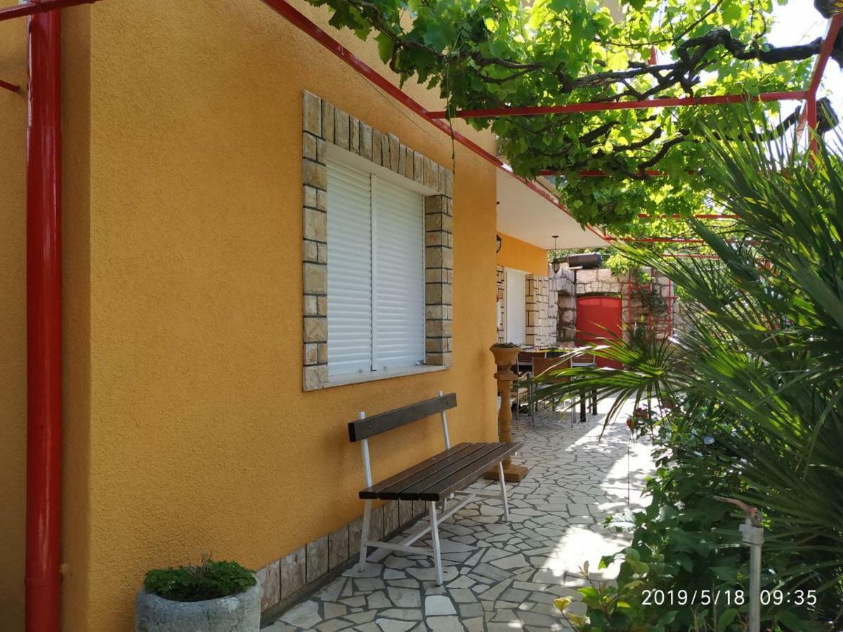 Apartments Maricic 200 Meters From The Beach Novi Vinodolski Dış mekan fotoğraf